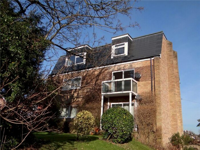 2 Bedroom Flat To Rent In Lansdowne Avenue, Winchester, Hampshire, SO23