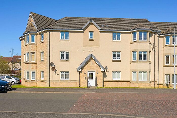 2 Bedroom Flat For Sale In Osprey Crescent, Dunfermline, KY11