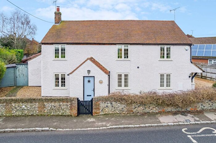 5 Bedroom Detached House For Sale In Cockpit Road, Great Kingshill, HP15