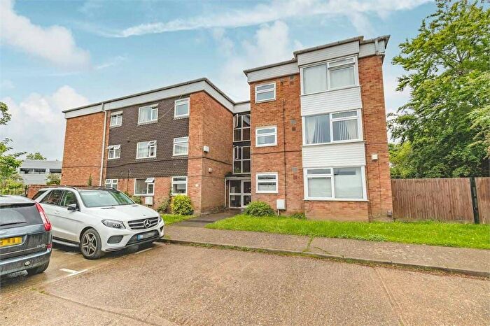 2 Bedroom Flat For Sale In Fairview Road, Taplow, Maidenhead, SL6