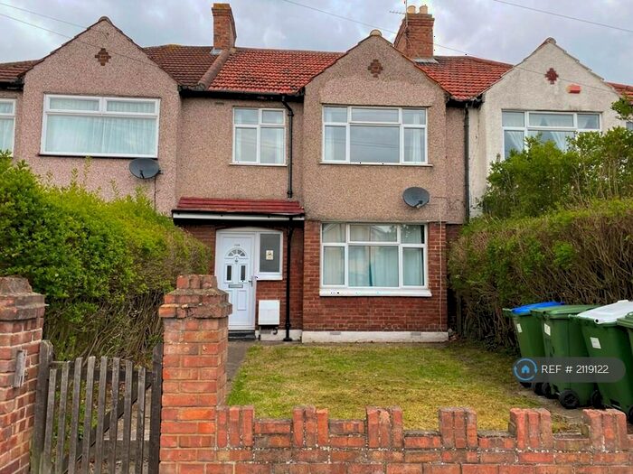 3 Bedroom Terraced House To Rent In Wickham Street, Welling, DA16