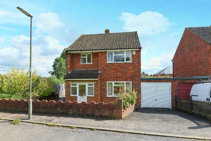 4 Bedroom Detached House To Rent In Northway, Guildford, GU2