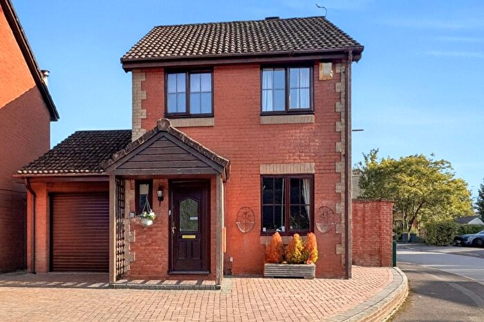 3 Bedroom Detached House For Sale In Nutfield Road, Rownhams, Southampton, Hampshire, SO16