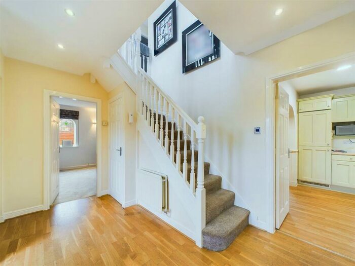 4 Bedroom Detached House For Sale In Monarch Drive, Kingsmead, Cheshire, CW9