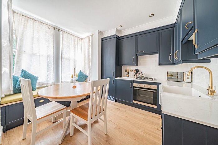 1 Bedroom Flat To Rent In Gordon Road, London, W13