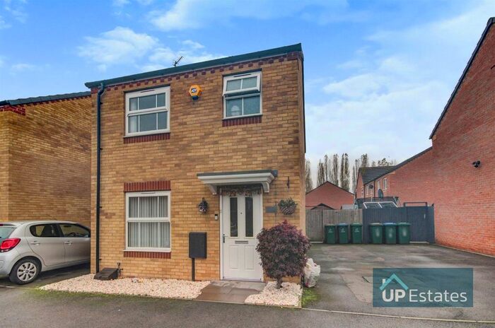 3 Bedroom Detached House To Rent In Faulkes Road, Holbrooks, Coventry, CV6