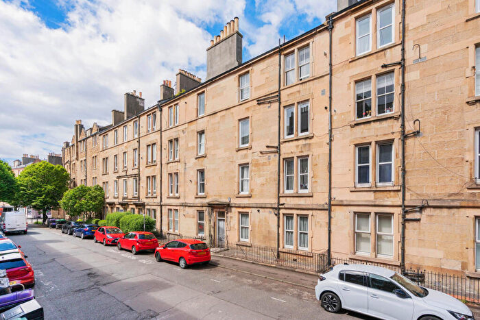 Apartment For Sale In / Bryson Road, Edinburgh, EH11
