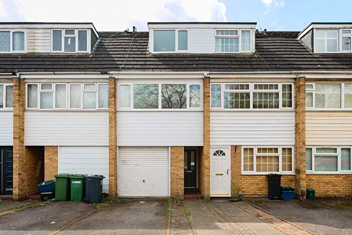3 Bedroom Terraced House To Rent In North Place, Teddington, Middlesex, TW11