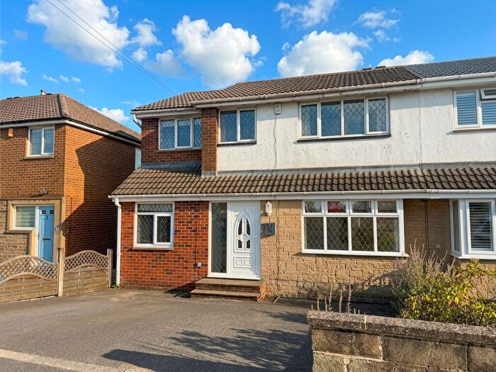4 Bedroom Semi-Detached House For Sale In Meadow Park, Huddersfield, HD5