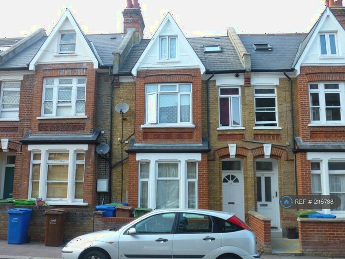 1 Bedroom Flat To Rent In Glengarry Road, London, SE22