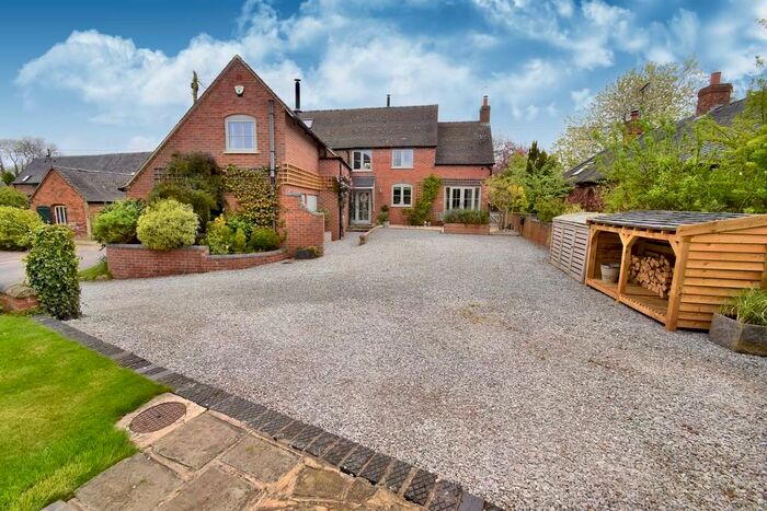 5 Bedroom Detached House For Sale In Shirley Lane, Hollington, DE6