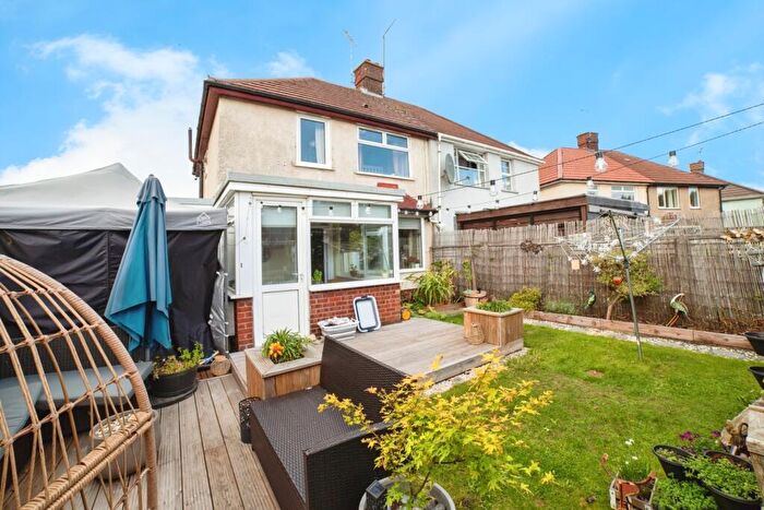 3 Bedroom Semi-Detached House For Sale In Station Road, Sutton-in-Ashfield, Nottinghamshire, NG17