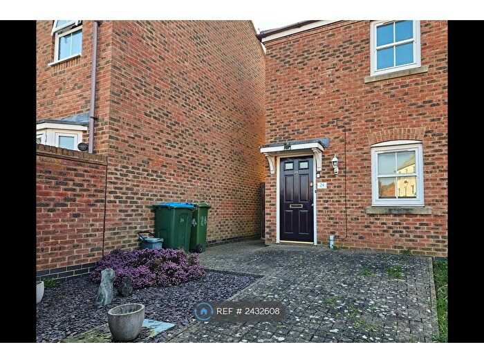 1 Bedroom Maisonette To Rent In Fairford Leys, Fairford Leys, Aylesbury, HP19