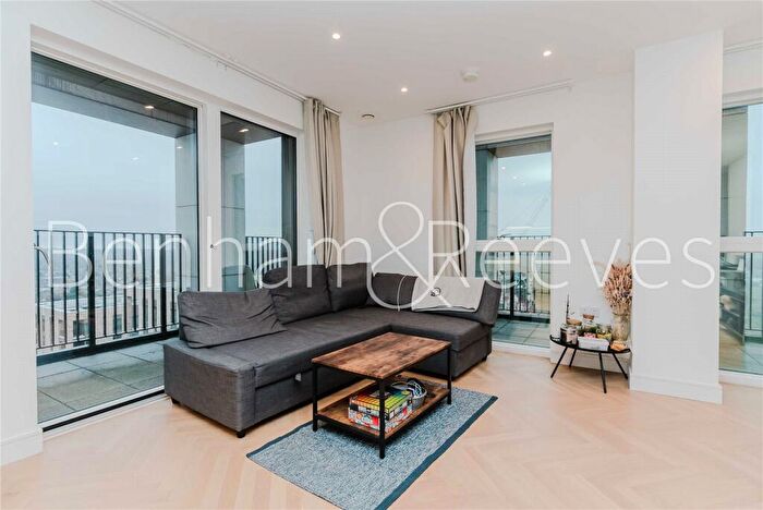2 Bedroom Apartment To Rent In Pegler Square, London, SE3