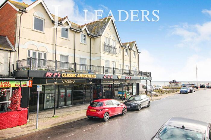 2 Bedroom Flat To Rent In Waterloo Court, Norfolk Street, PO21