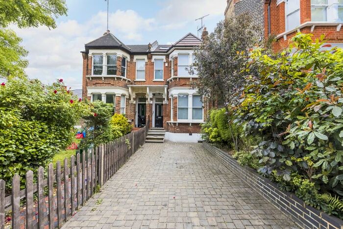 5 Bedroom Semi-Detached House To Rent In Glenluce Road, London, SE3