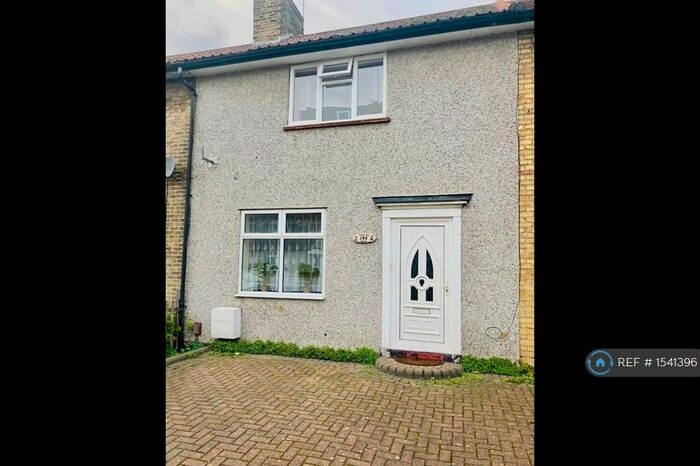 3 Bedroom Terraced House To Rent In Downing Road, Dagenham, RM9
