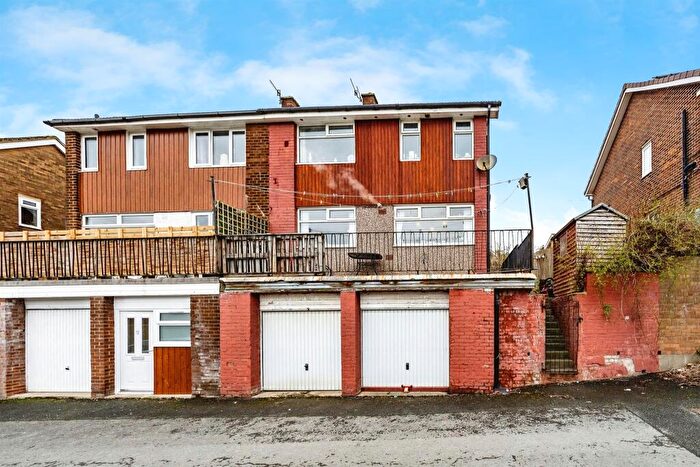 3 Bedroom Semi-Detached House For Sale In Kershaw Crescent, Luddendenfoot, Halifax, HX2