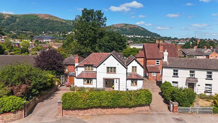 4 Bedroom Detached House For Sale In Poolbrook Road, Malvern, Worcestershire, WR14