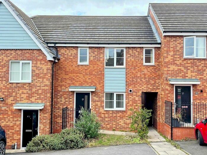 3 Bedroom Property To Rent In Larch Place, Barnsley, S70