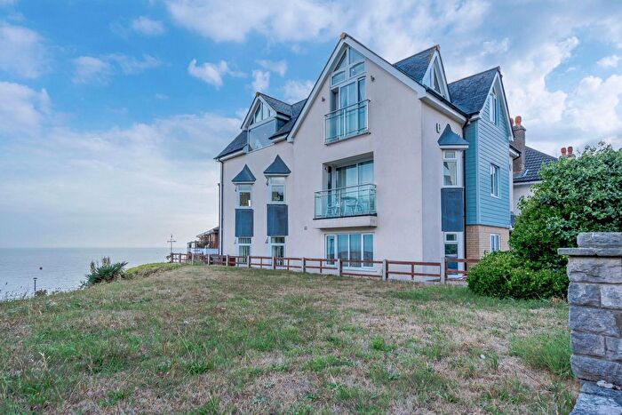 3 Bedroom Flat For Sale In Michelgrove Road, Bournemouth, BH5