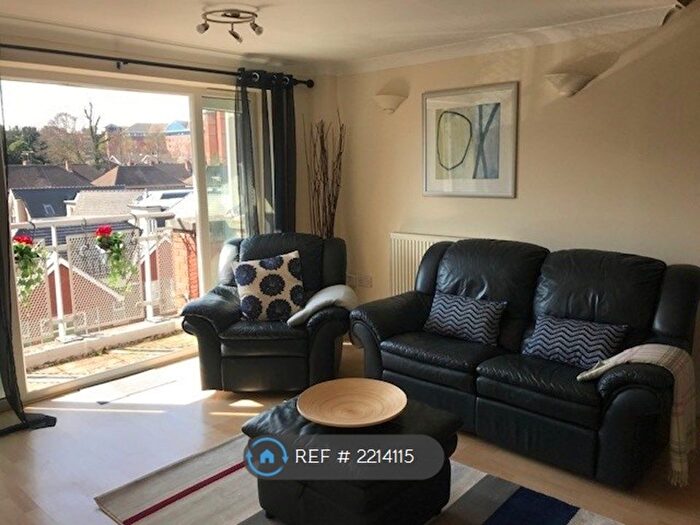 2 Bedroom Flat To Rent In Grosvenor House, Sutton, SM1