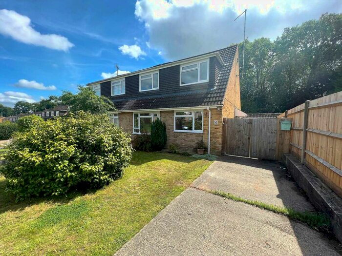 3 Bedroom Semi-Detached House To Rent In Tudor Drive, Yateley, GU46