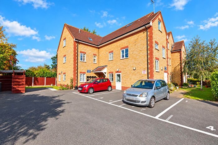 2 Bedroom Retirement Property For Sale In Ashingdon Road, Rochford, SS4