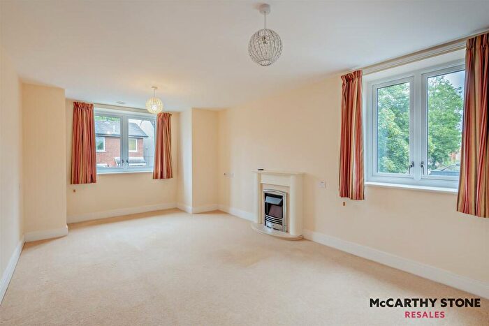 1 Bedroom Apartment For Sale In Handford Road, Ipswich, Suffolk, IP1