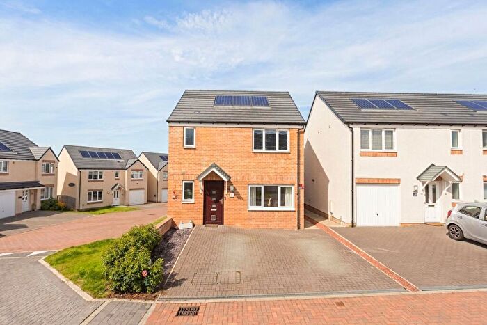 3 Bedroom Detached House For Sale In Comitis Road, West Calder, EH55