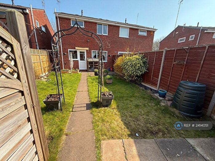3 Bedroom Semi-Detached House To Rent In Sturminster Close, Coventry, CV2