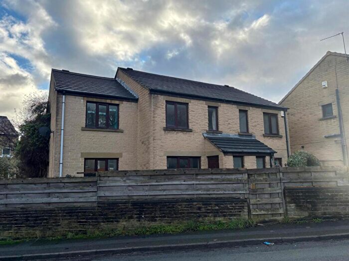 4 Bedroom Semi Detached House For Sale In Smithy Carr Lane, Brighouse, Brighouse, HD6