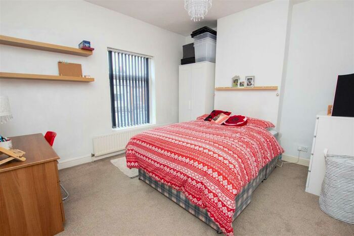 4 Bedroom House To Rent In Milner Road, Birmingham, B29