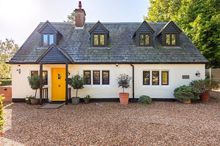 3 Bedroom Detached House For Sale In Preston Road, Gosmore, Hitchin, Hertfordshire, SG4