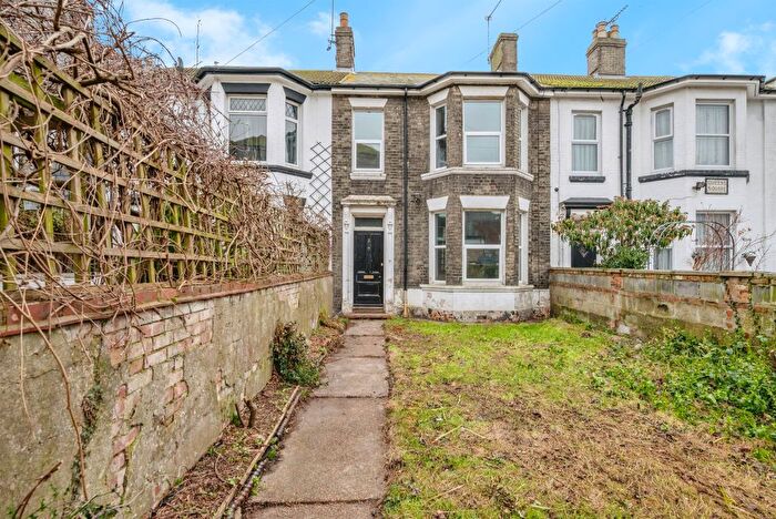 3 Bedroom Terraced House For Sale In Queens Square, Great Yarmouth, NR30