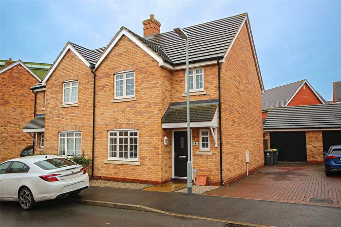 3 Bedroom Semi Detached House For Sale In Megginson Way, Shortstown, Bedford, Bedfordshire, MK42