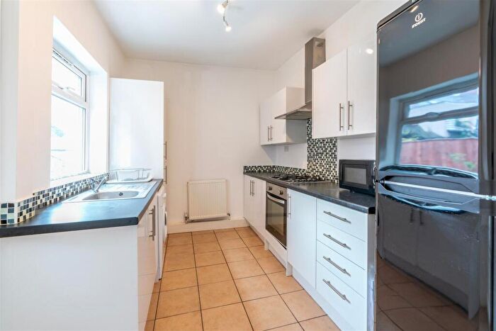 2 Bedroom Flat To Rent In Balmoral Terrace, Heaton, NE6