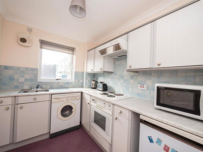 1 Bedroom Flat To Rent In Parkside Terrace, Edinburgh, EH16