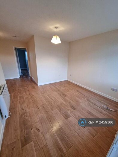 1 Bedroom Flat To Rent In Invergarry Place, Thornliebank, Glasgow, G46
