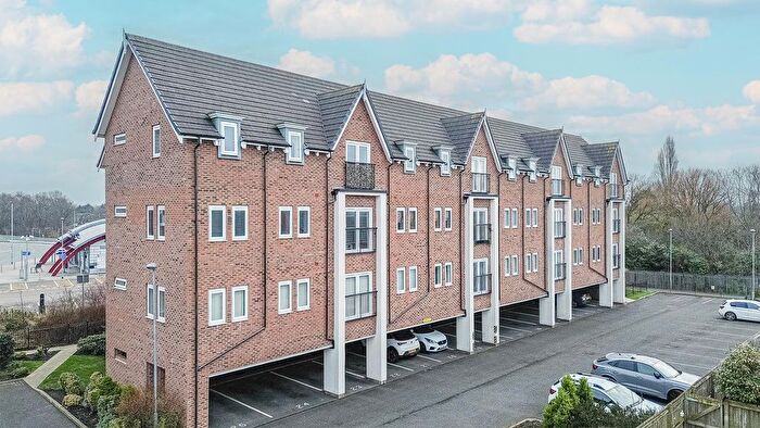 2 Bedroom Flat To Rent In Verden Court, Rose Creek Gardens, Chapelford Village, WA5