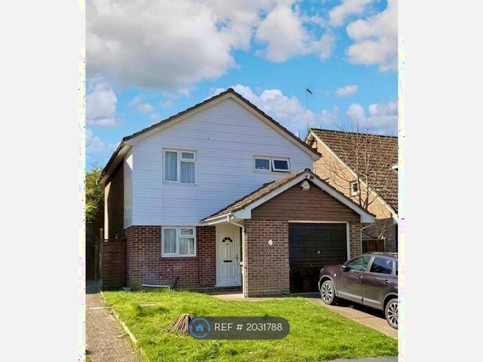 3 Bedroom Detached House To Rent In Netley Close, Ipswich, IP2