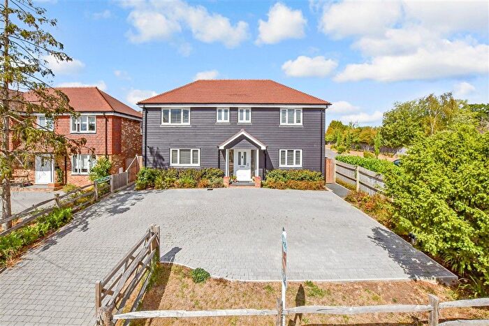 4 Bedroom Detached House For Sale In Plain Road, Marden, Tonbridge, Kent, TN12