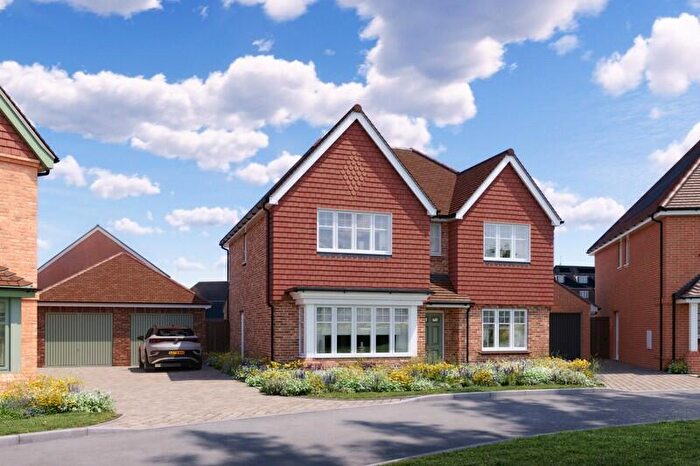 5 Bedroom Detached House For Sale In Hitches Lane, Crookham Village, Fleet, GU51