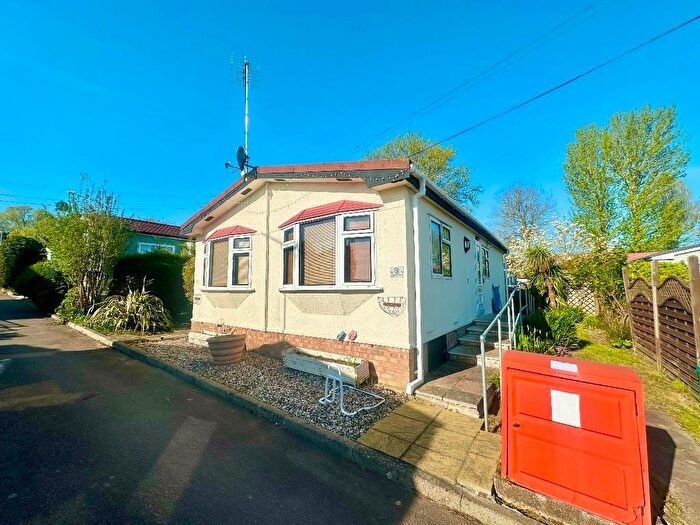 2 Bedroom Park Home For Sale In Layborne Avenue, Cummings Hall Lane, Noak Hill, Romford, RM3