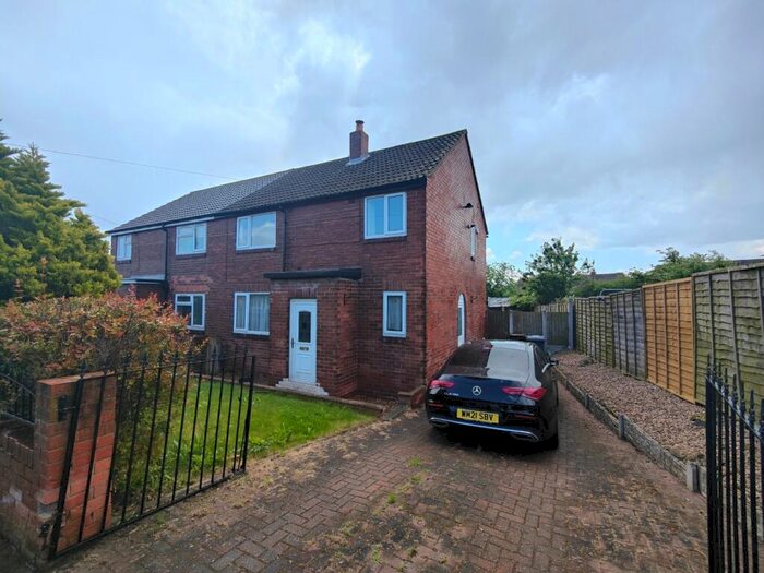 3 Bedroom Semi-Detached House To Rent In Cornwall Crescent, Rothwell, Leeds, West Yorkshire, LS26
