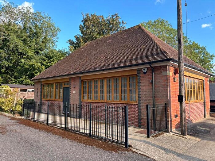 2 Bedroom Cottage To Rent In Linton Park Estate, Linton, Maidstone, ME17