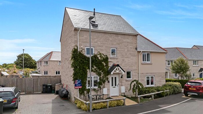 3 Bedroom Semi-Detached House For Sale In Bumpers Lane, Portland, DT5