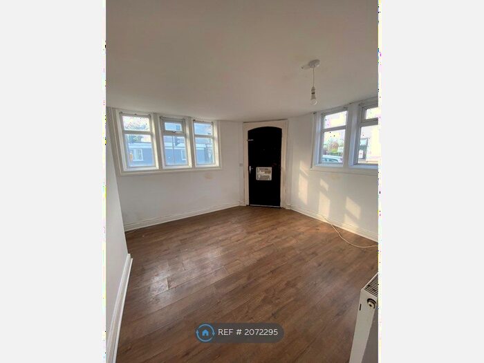 2 Bedroom Flat To Rent In Langley Mill, Langley Mill, Nottingham, NG16