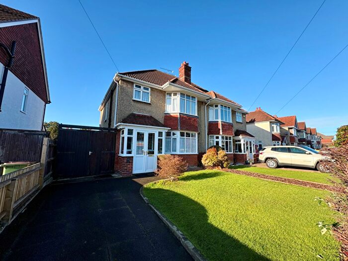 2 Bedroom Property To Rent In Luccombe Road, Southampton, SO15