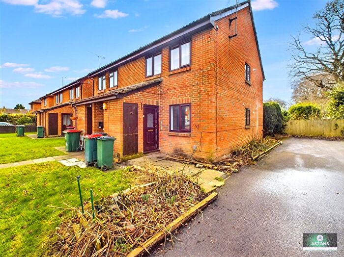 1 Bedroom Flat To Rent In Cherry Lane, Crawley, RH11